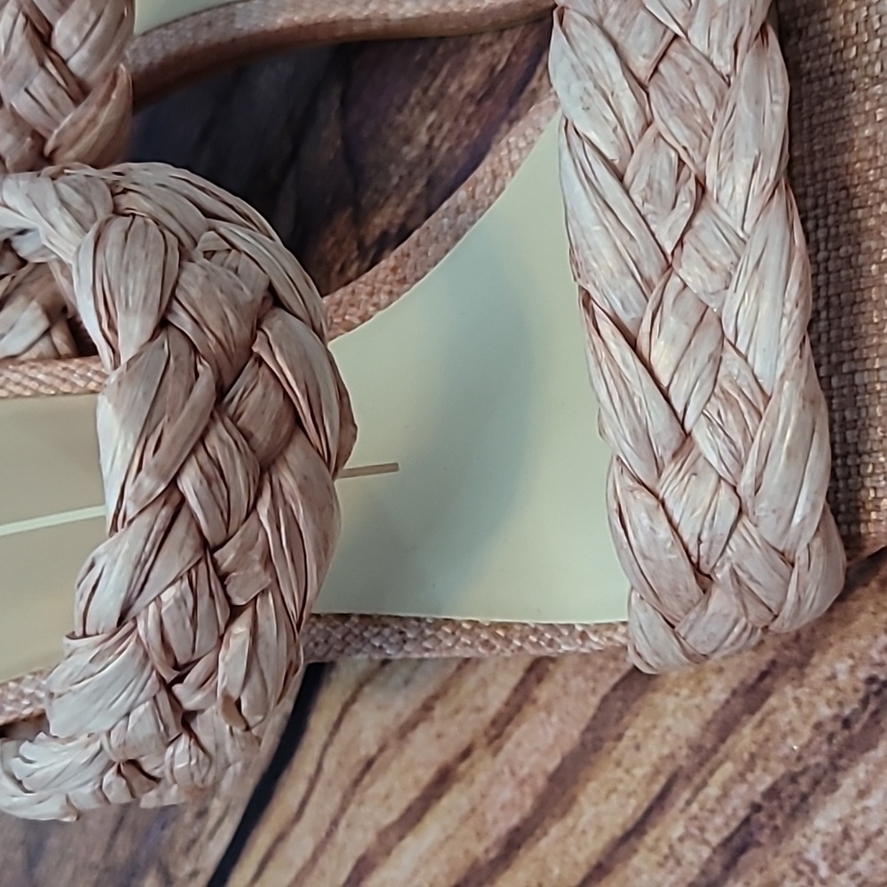 Dolce Vita Paily Raffia Heels - Picture 10 of 12